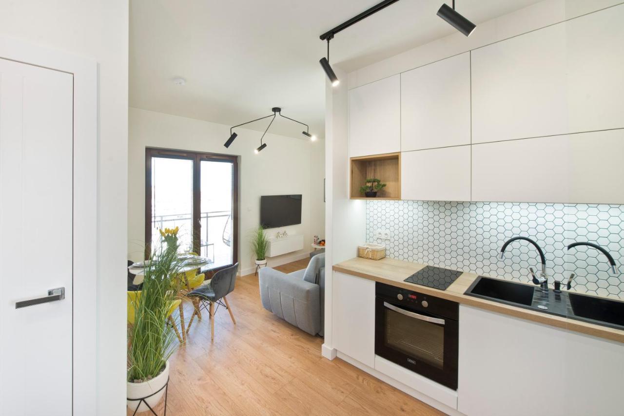 Apartamenty Aura Q4Apartments กดัญสก์ ภายนอก รูปภาพ